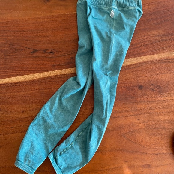 Free People Movement Good Karma Legging- XS/S- Teal - Picture 3 of 4